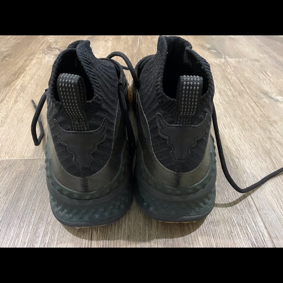 Like New Under Armor Project Rock 1 camo 11.5M - Picture 3 of 5